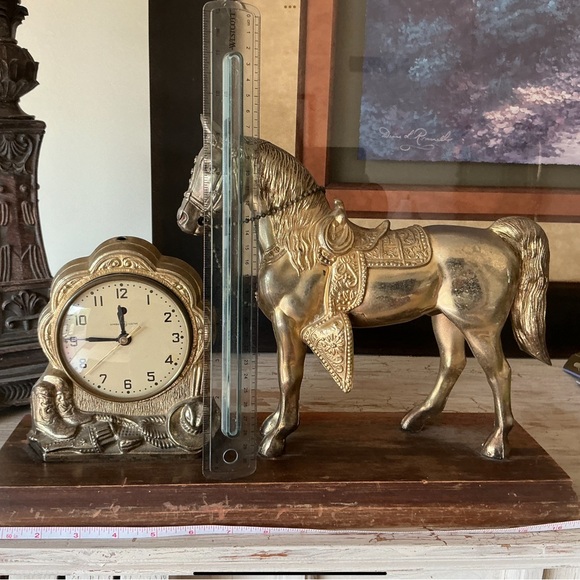 Vintage Collectible General Electric Mid Century Horse Clock Model AB-3F5A - Picture 5 of 10